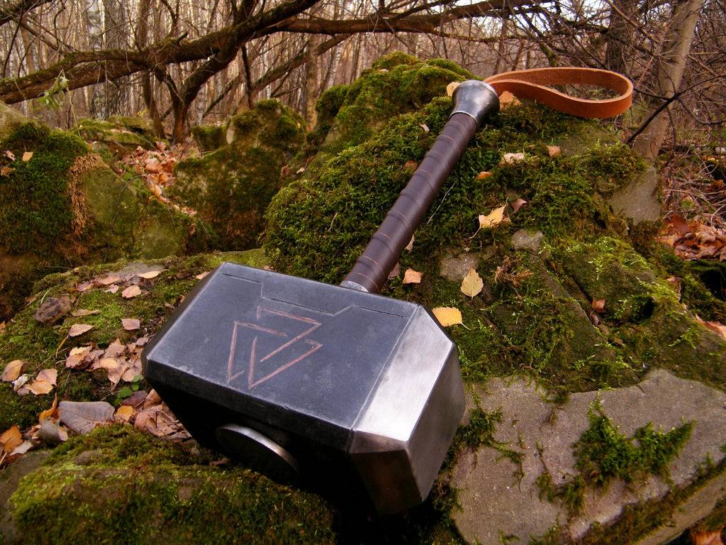 Thor’s Mjölnir Valknut Hammer – A Powerful Norse Symbol of Strength