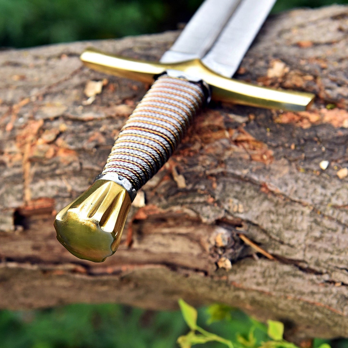 Handcrafted Damascus Gladius – Viking-Roman Style Master Sword