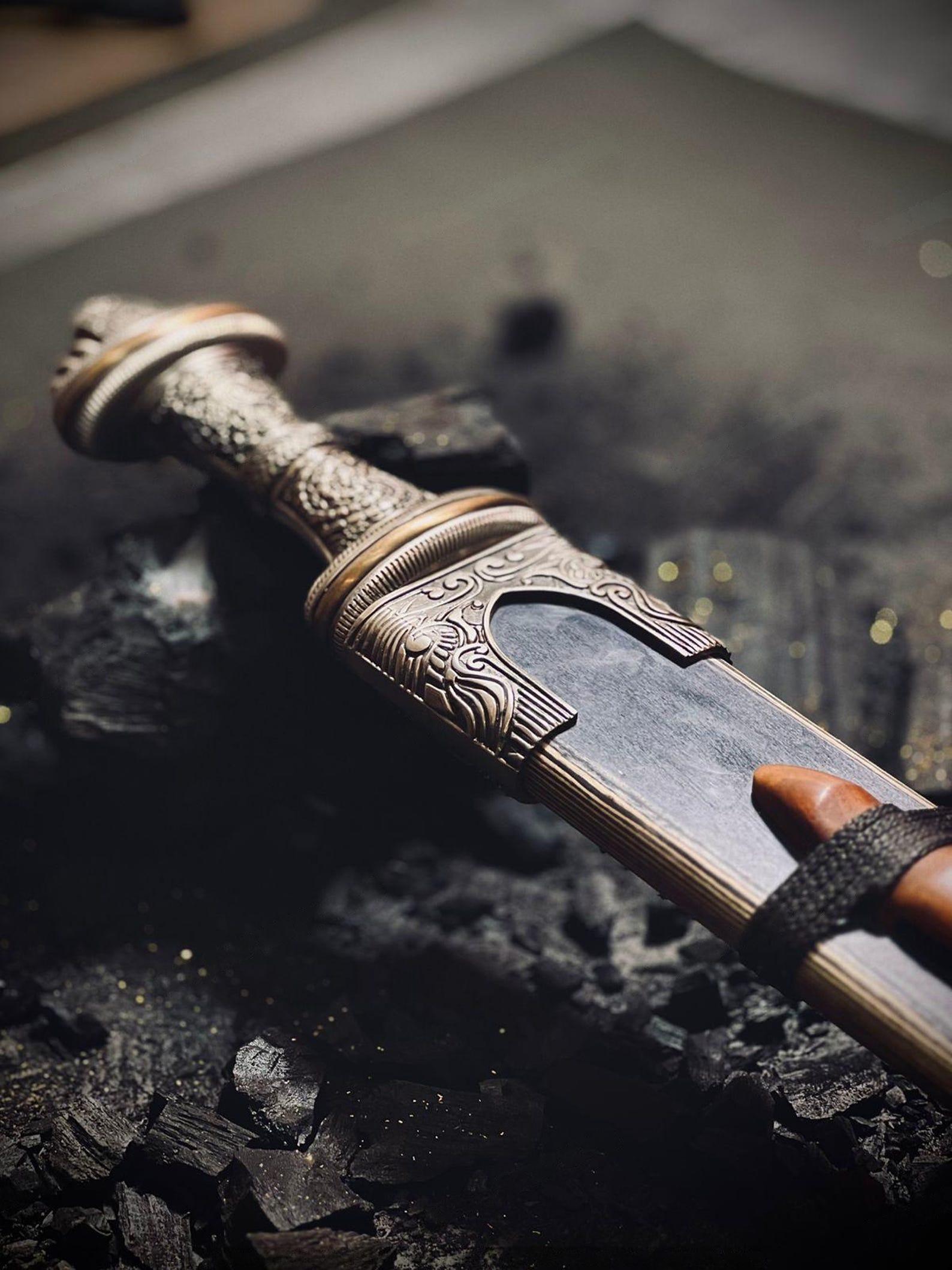 Handmade Fetter Lane Sword – Rare Bronze Age Replica with Historic Craftsmanship