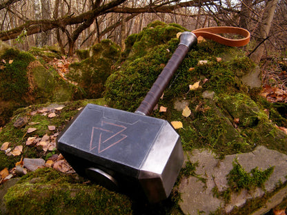 Thor’s Mjölnir Valknut Hammer – A Powerful Norse Symbol of Strength