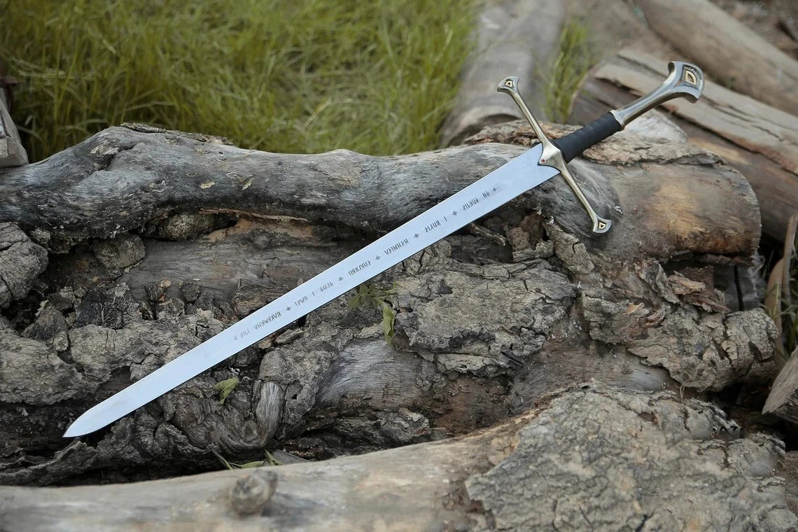 Aragorn's Andúril Narsil Sword Replica – Ultimate Collector's Blade
