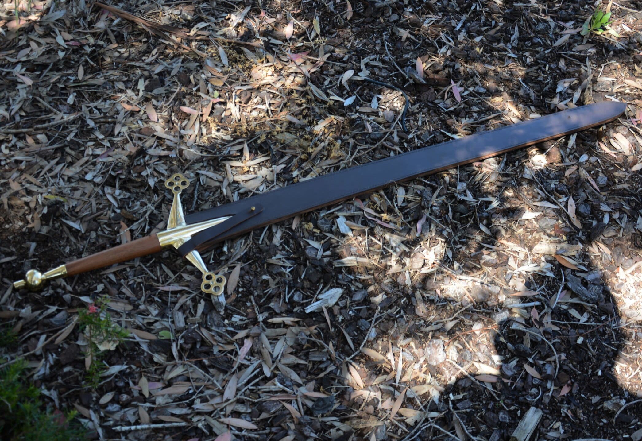 Scottish Claymore Sword 38" with Brass Guard, Pommel & Wood Handle