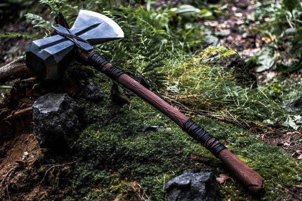 Thor’s Stormbreaker Axe – Perfect for Cosplay, Display & Collectors