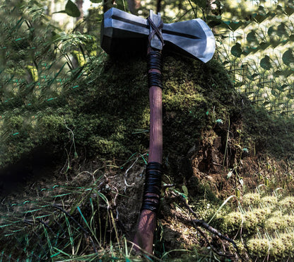 Thor’s Stormbreaker Axe – Perfect for Cosplay, Display & Collectors