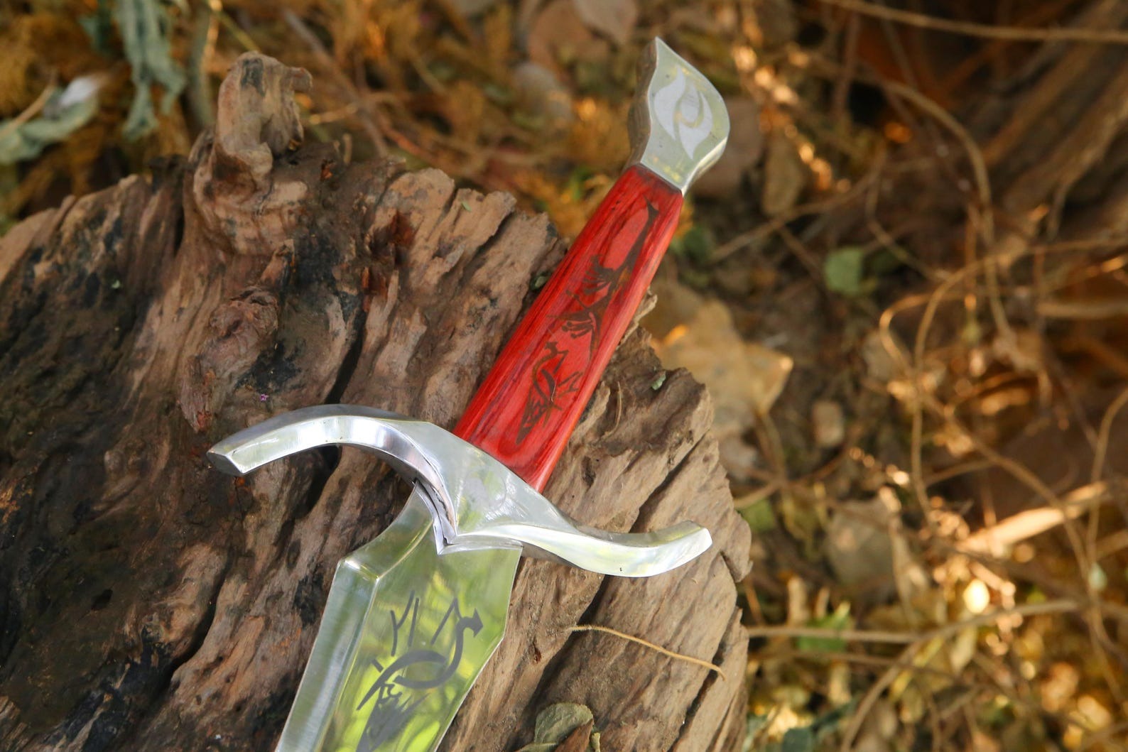 Custom Heron Marked Sword Replica – Iconic Blade from The Wheel of Time
