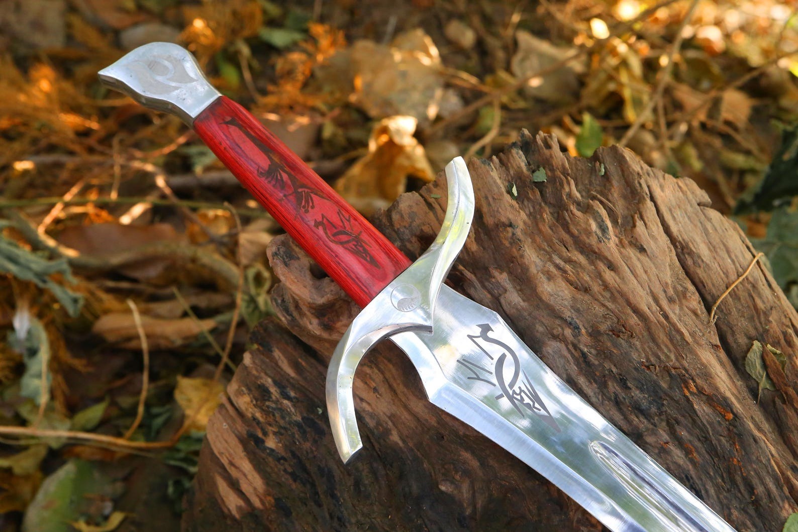 Custom Heron Marked Sword Replica – Iconic Blade from The Wheel of Time