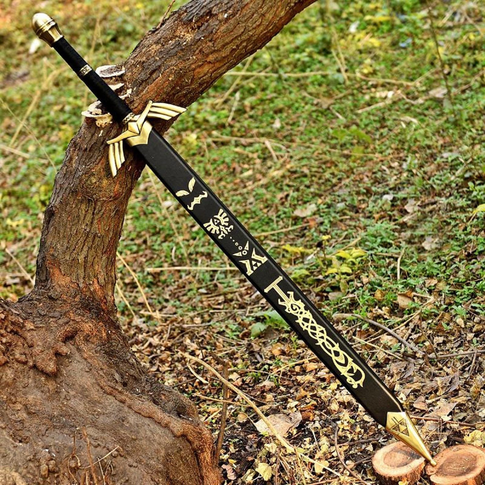 Zelda Black & Gold Master Sword – Legendary Blade of Heroes