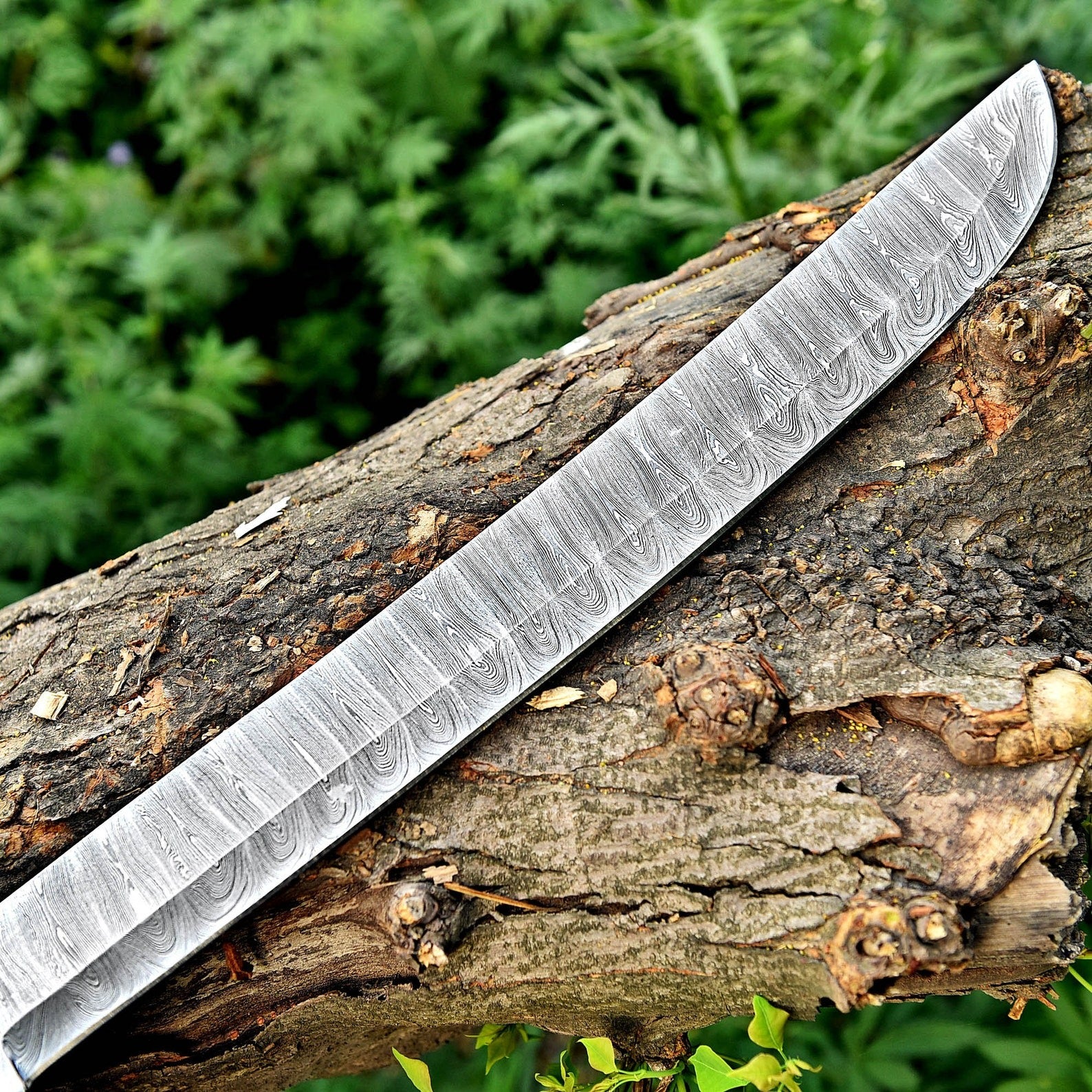 Handcrafted Damascus Steel Cutlass – Viking Buster Sword Design