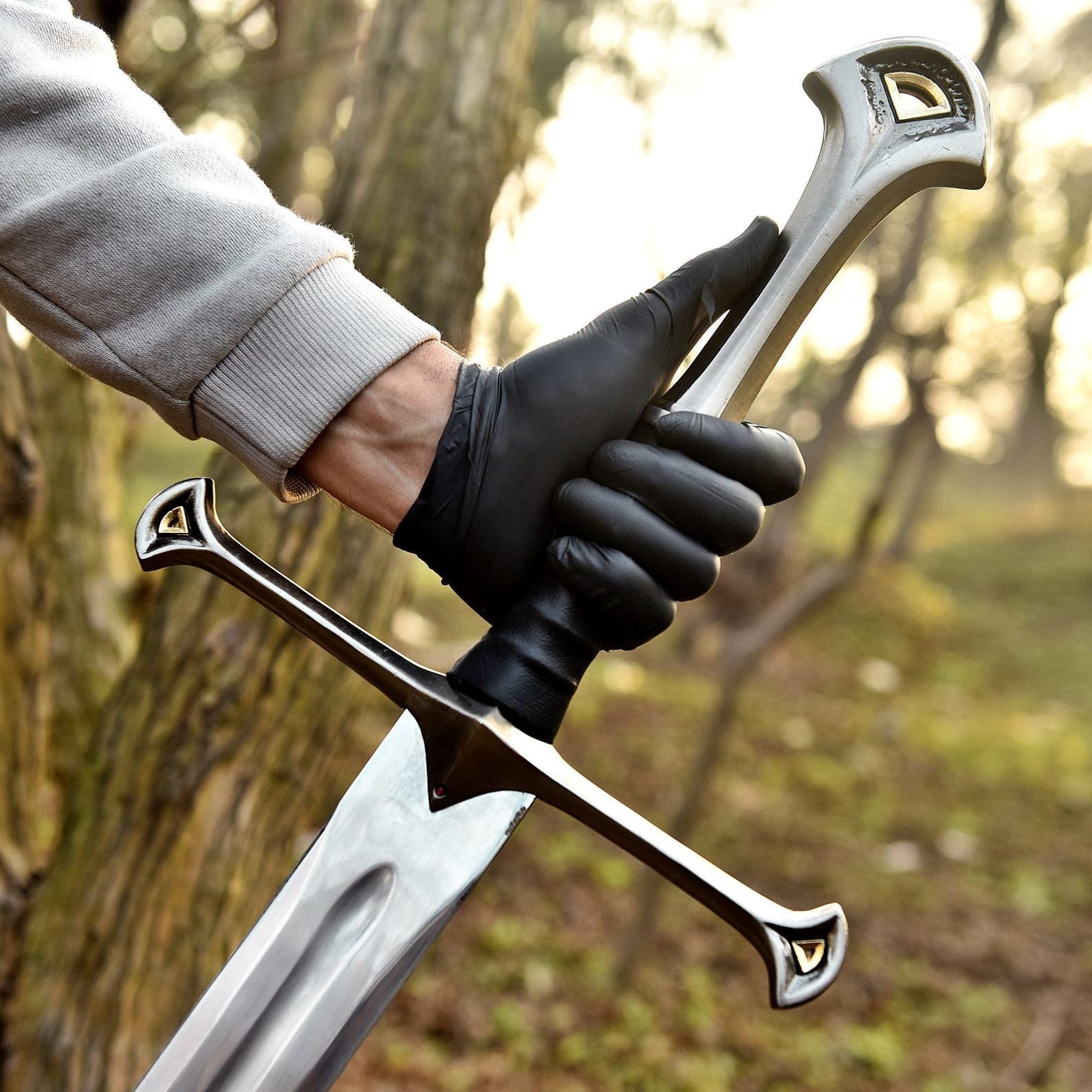 LOTR Shards of Narsil Sword Replica with Wall Mount – Lord of the Rings
