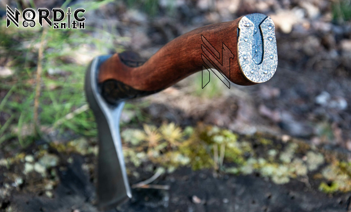 Hand-Forged Premium Viking Axe in Horse Shoe Style with Leather Cover